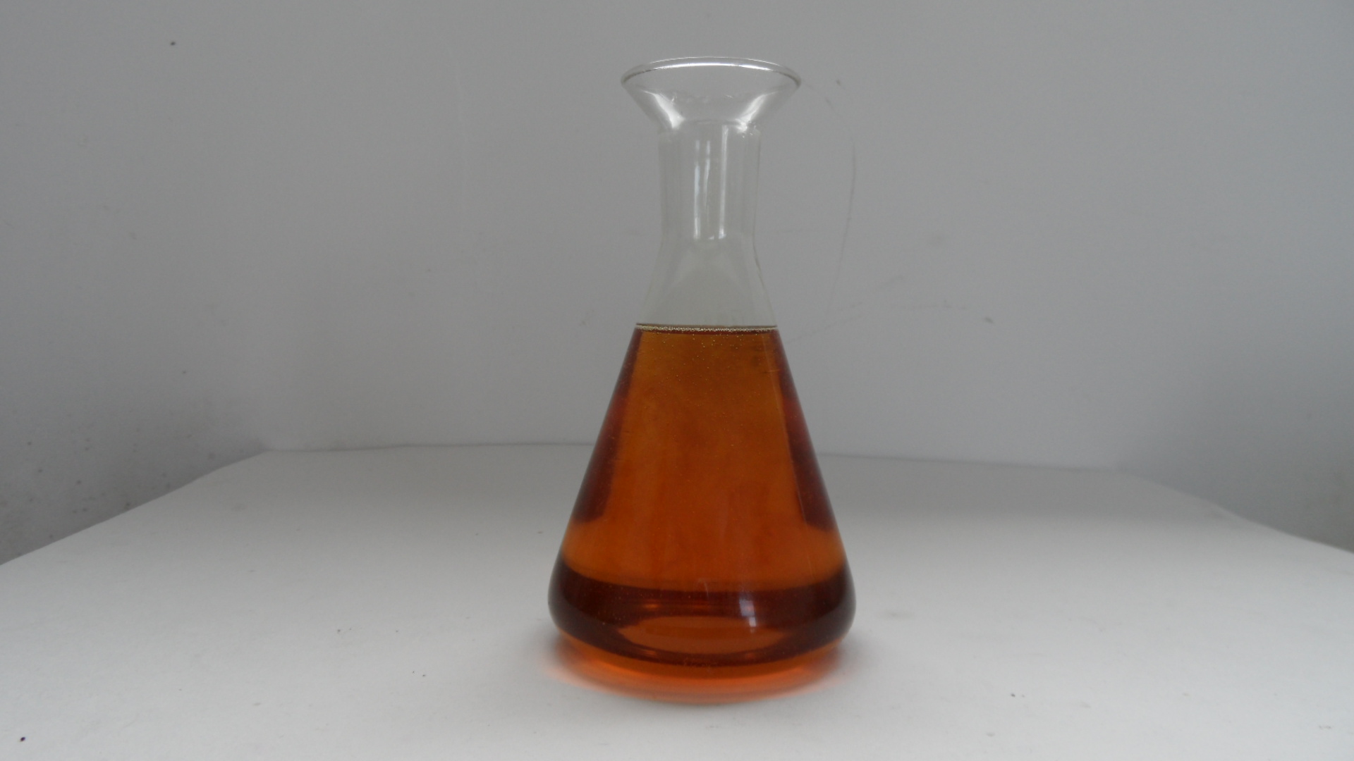 機(jī)械油是一種通用潤(rùn)滑油 機(jī)械油是一種通用潤(rùn)滑油